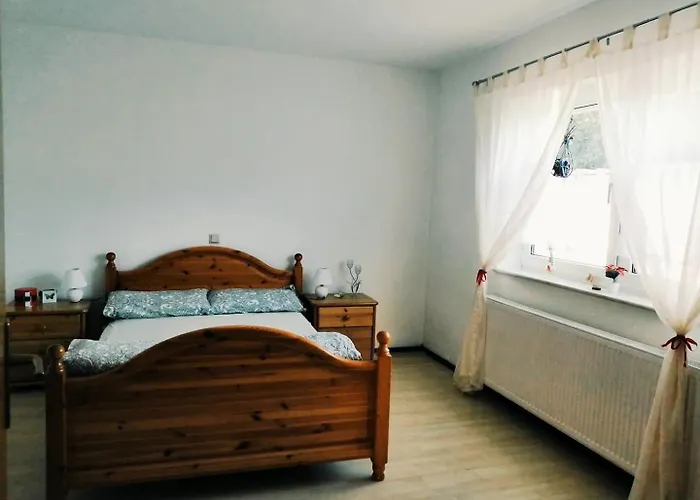 76 Qm Whg Im Eg Haus-wohlfuehloase Vor Der Haustuer